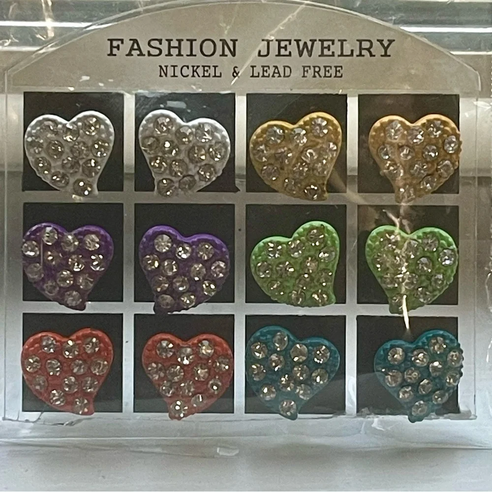 6 pairs stud earrings Heart-Shaped Fashion Jewelry Set - Multicolor